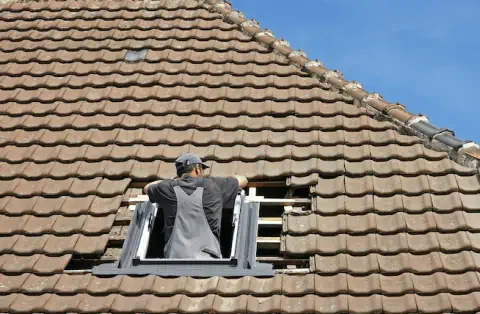 Pose de velux - Ciry-le-Noble